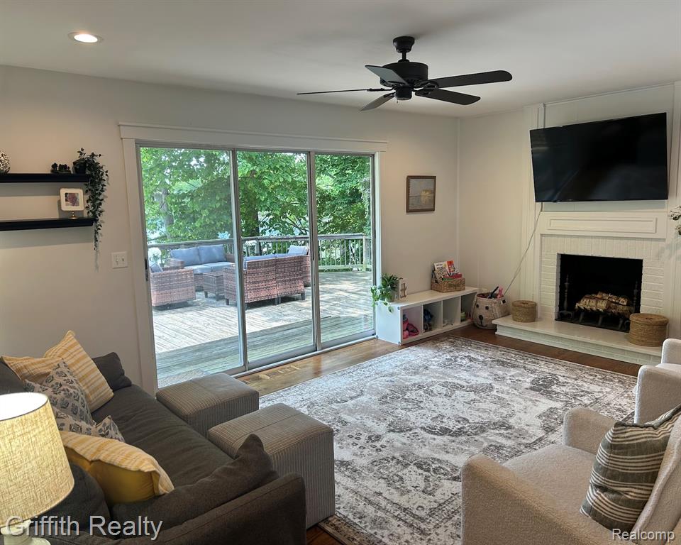 6262 Briggs Lake Drive, Brighton, MI 48116 — Photo 7