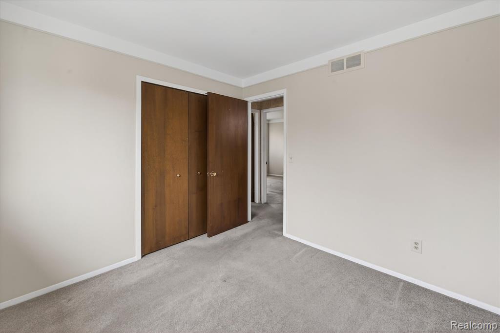 751 Norchester Street, South Lyon, MI 48178 — Photo 18