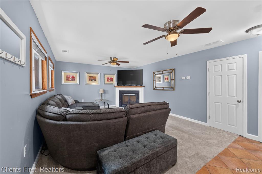 36852 Chase Street, Romulus, MI 48174 — Photo 4