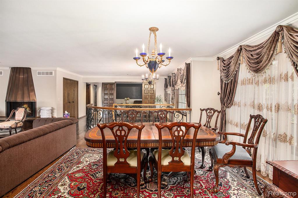 4408 Knightsbridge Lane, West Bloomfield, MI 48323 — Photo 6