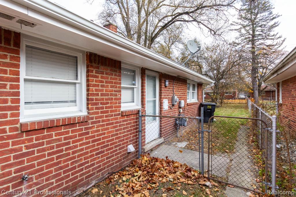 20300 Chapel Street, Detroit, MI 48219 — Photo 21