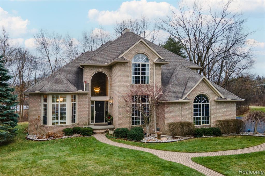6751 Berry Pointe Drive, Clarkston, MI 48348 — Photo 54