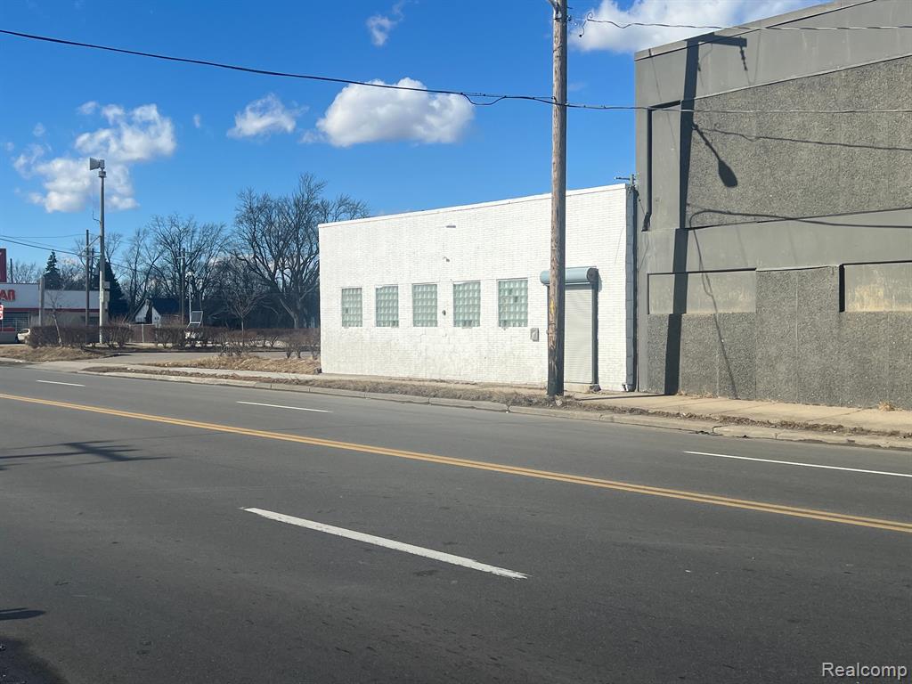 521 E 7 MILE Road, Highland Park, MI 48203 — Photo 3