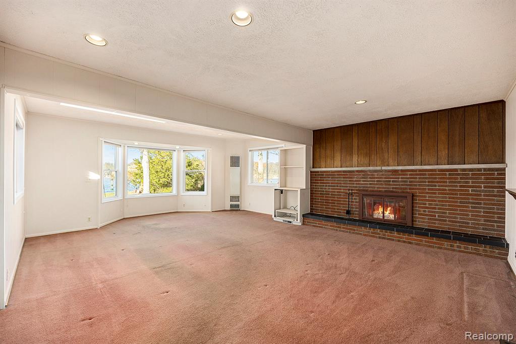 736 Beachway Drive, White Lake, MI 48383 — Photo 10