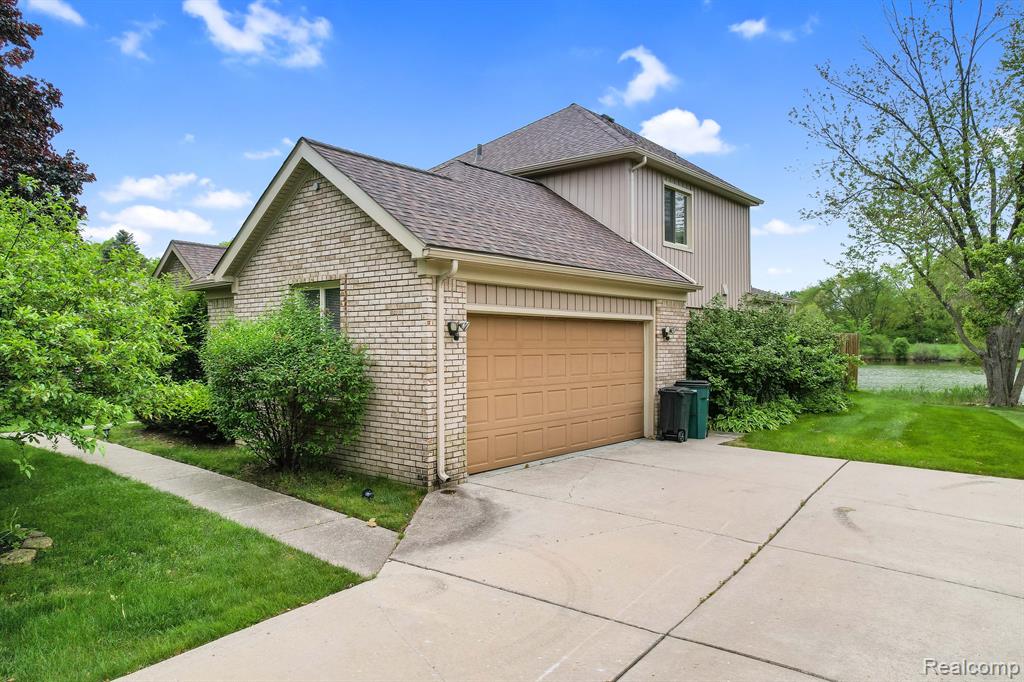 6655 MOUNTAIN Drive, Troy, MI 48098 — Photo 4