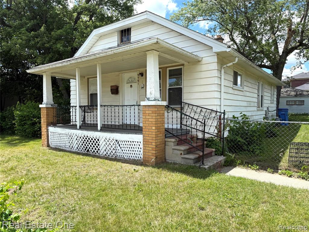 5751 DREXEL Street, Dearborn Heights, MI 48127 — Photo 11