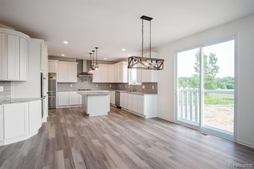 4530 BARBARA KAY, White Lake, MI 48383 — Photo 8