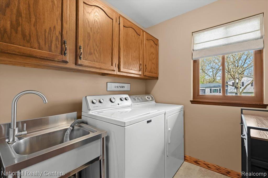 1018 FAIRWAY TRAILS Drive, Brighton, MI 48116 — Photo 18