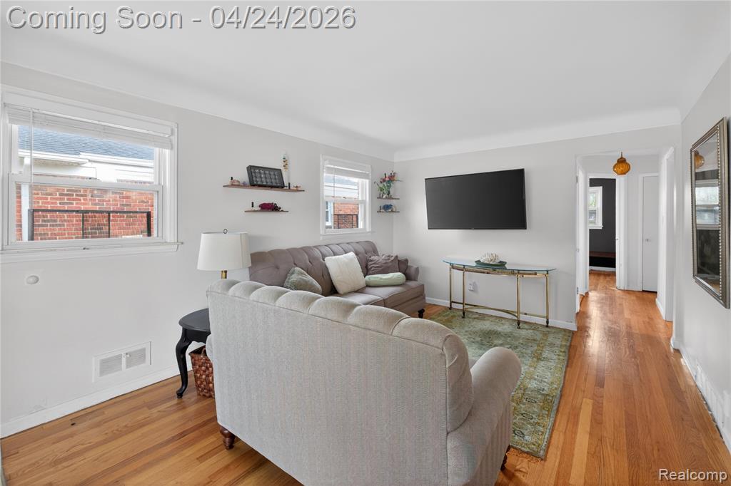 30242 Taylor Street, Saint Clair Shores, MI 48082 — Photo 4