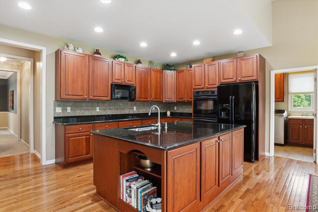 47141 Merion Circle, Northville, MI 48168 — Photo 18