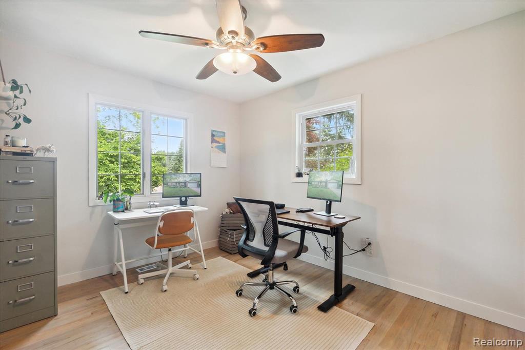 4015 VILLAGE Square, Brighton, MI 48114 — Photo 15