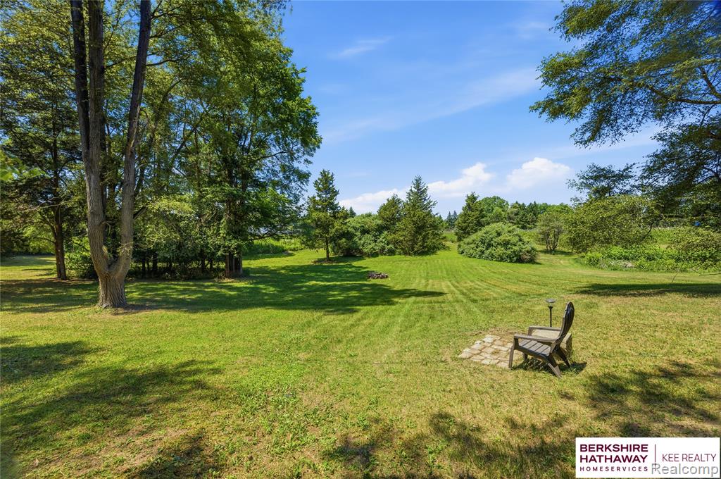 8025 Fieldcrest Drive, Brighton, MI 48116 — Photo 36