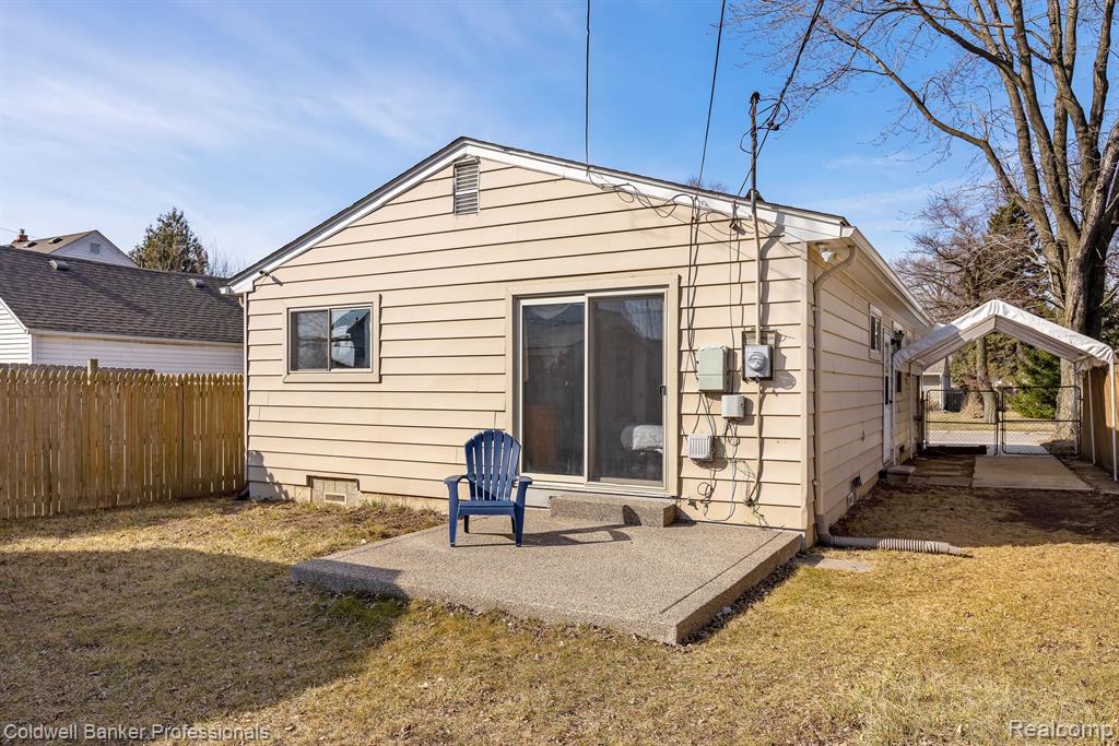 921 MACE Avenue, Madison Heights, MI 48071 — Photo 29