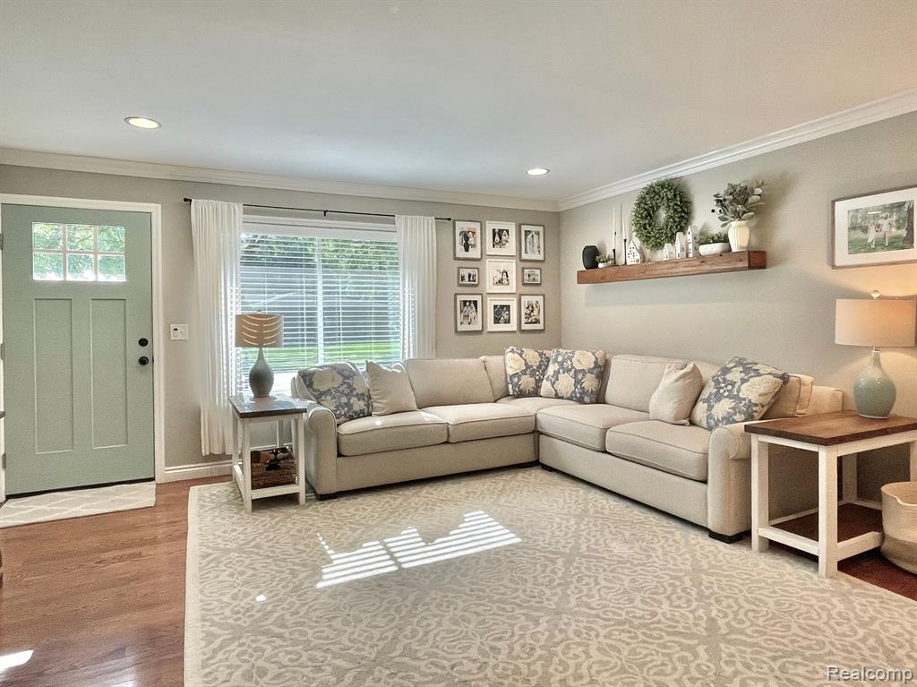 4654 Chapel Drive, Troy, MI 48085 — Photo 4