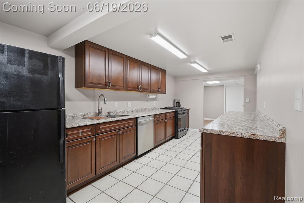 3167 Roods Lake Road, Lapeer, MI 48446 — Photo 17