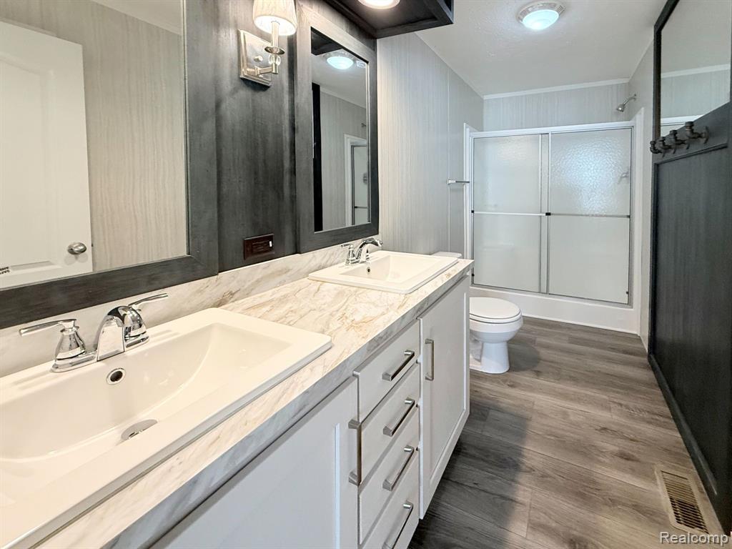 1553 Larkmore Lane, Grass Lake, MI 49240 — Photo 17