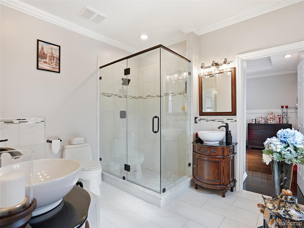 54465 Birchfield Drive E, Shelby Twp, MI 48316 — Photo 39