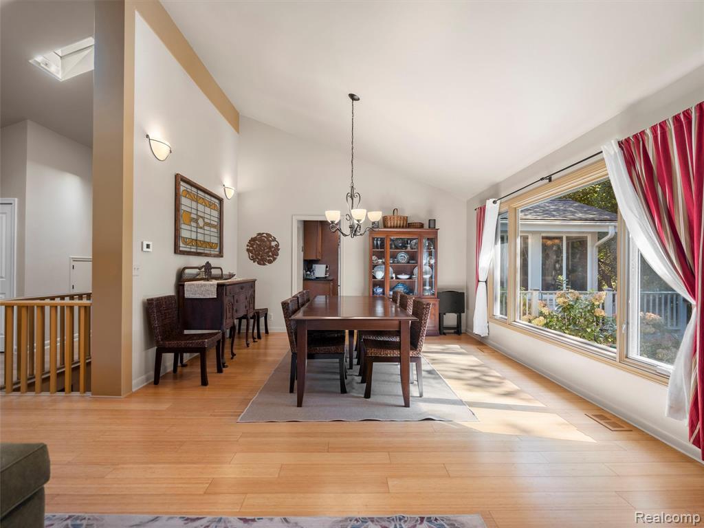 4351 Queens Way, Bloomfield Hills, MI 48304 — Photo 12