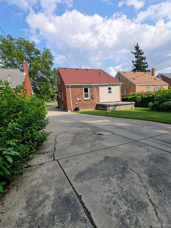 18051 Stansbury Street - Photo 5