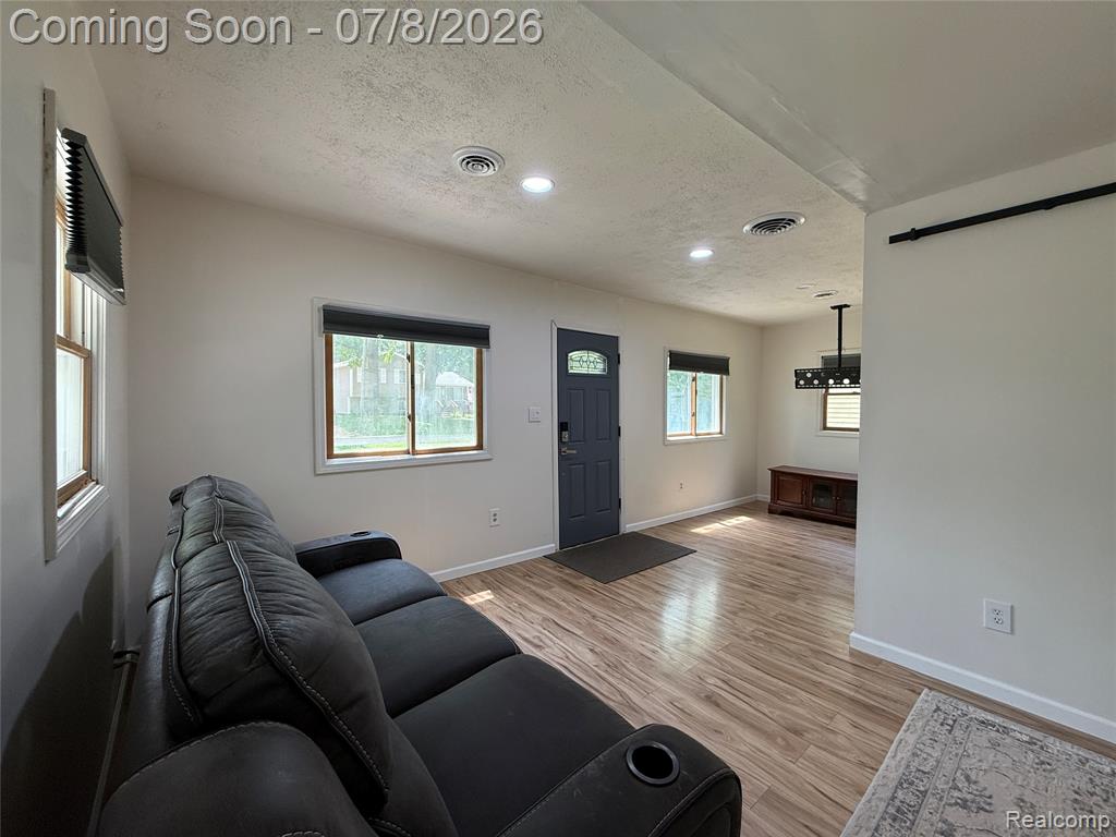 756 Cedarlawn Road, Waterford, MI 48328 — Photo 5