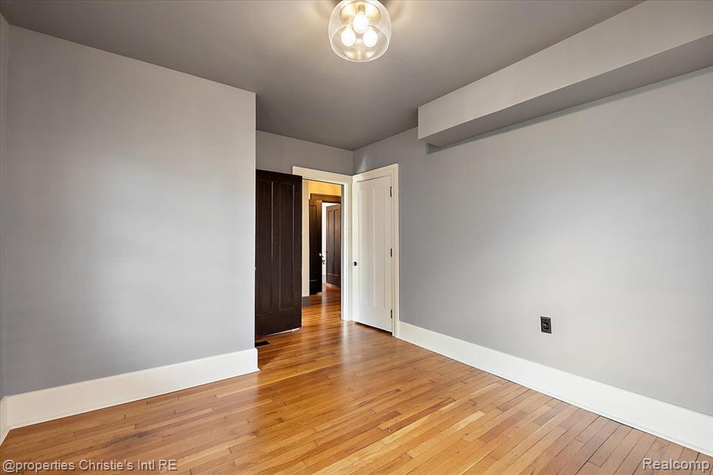 913 Chicago Boulevard, Detroit, MI 48202 — Photo 57