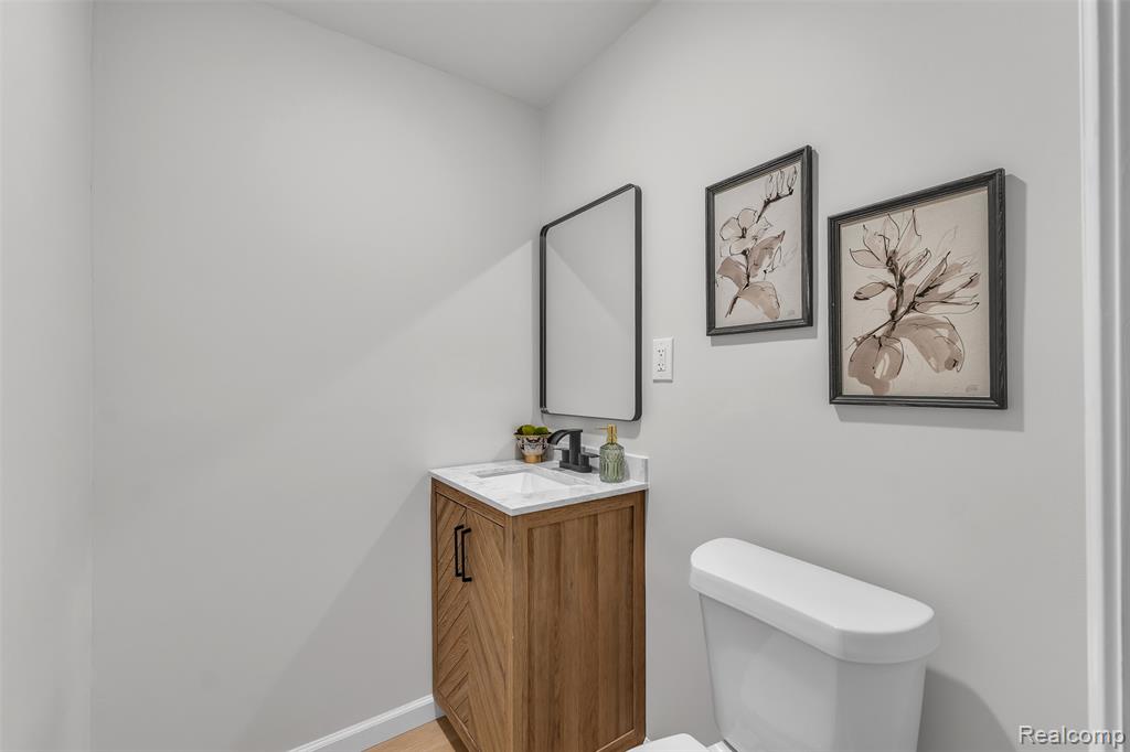 18755 Cambridge Boulevard, Lathrup Village, MI 48076 — Photo 46