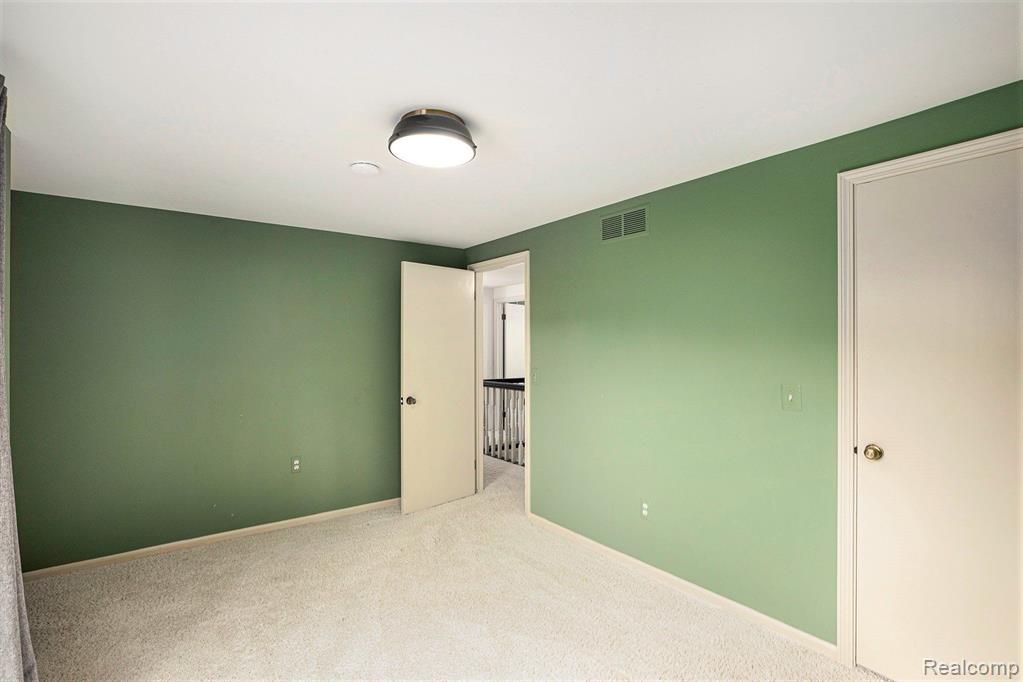 7254 DARK LAKE Drive, Clarkston, MI — Photo 34