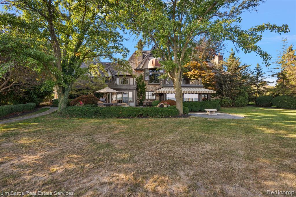 49016 Point Lakeview Street, Chesterfield, MI 48047 — Photo 10