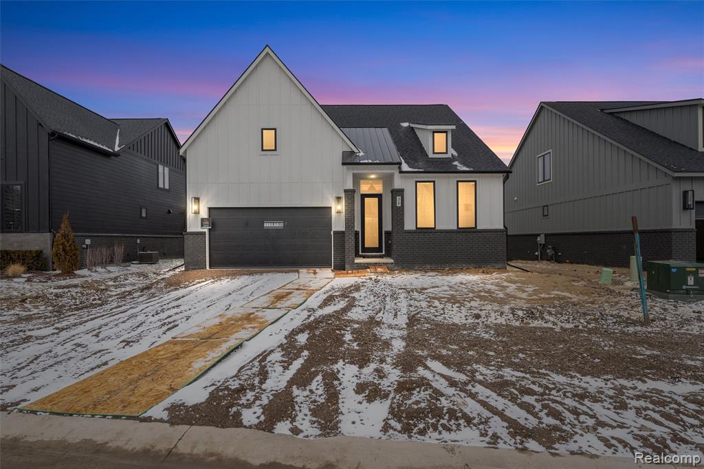 39 South Trail Court, Troy, MI 48083 — front exterior