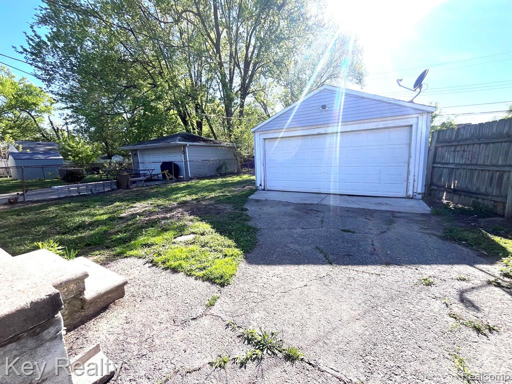 6466 BURR Street, Taylor, MI 48180 — Photo 11