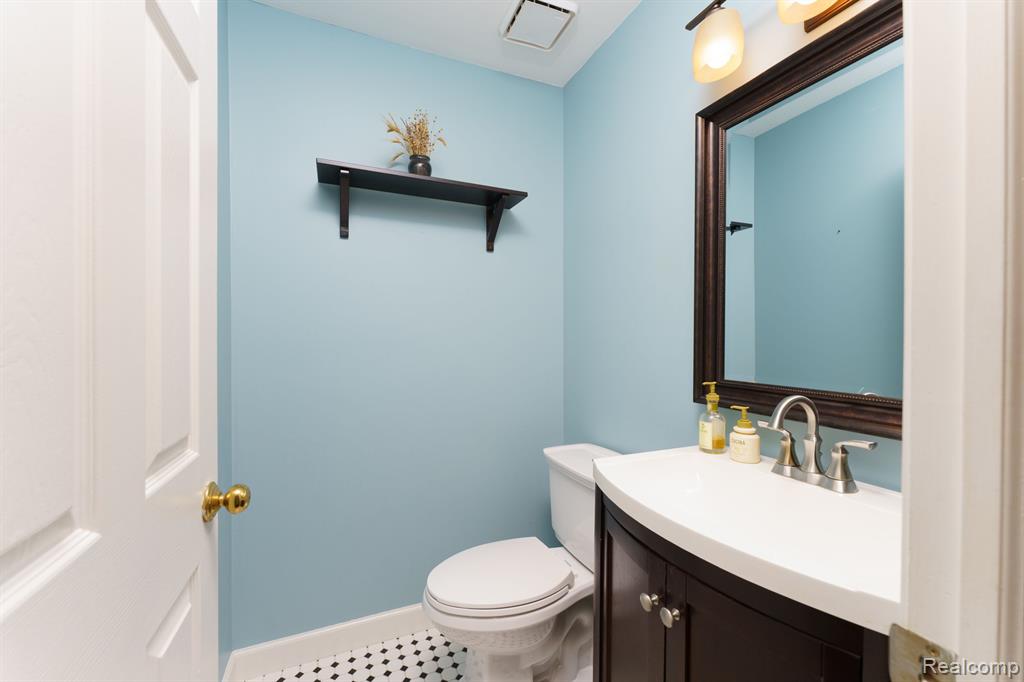 42033 SARATOGA Circle, Canton, MI 48187 — Photo 14