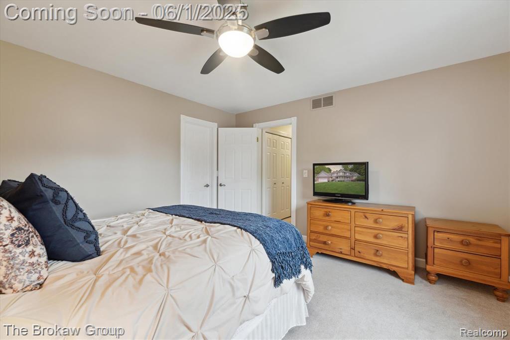 6387 Pinebrook Lane, Burton, MI 48509 — Photo 39
