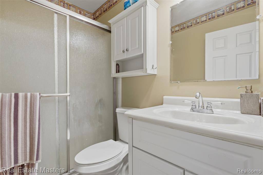 3997 River Road, 6, East China, MI — Photo 28