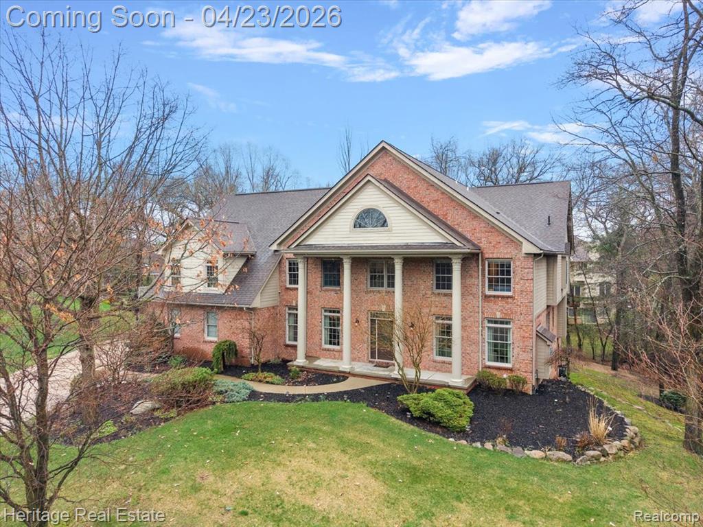 1562 Eagle Trail, Oxford, MI 48371