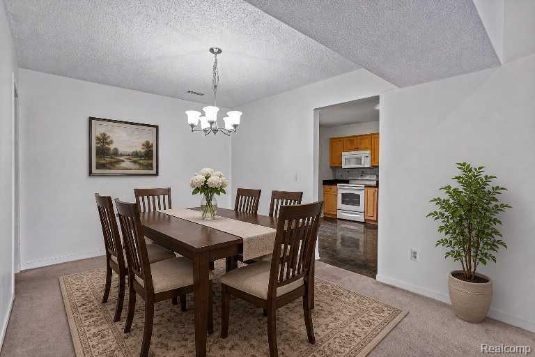 7147 Elmhurst, West Bloomfield, MI — Photo 5