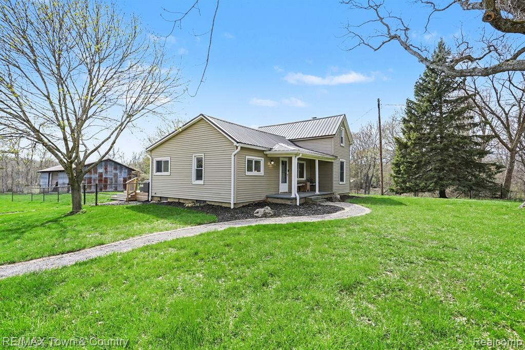 3733 Davenport Road, Metamora, MI 48455 — Photo 6