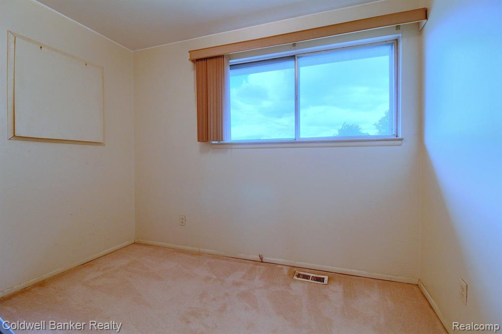 6709 Geronimo Street, Westland, MI — Photo 23
