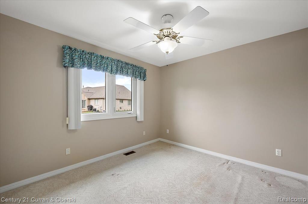 52179 Sawmill Creek Drive, Macomb, MI 48042 — Photo 21