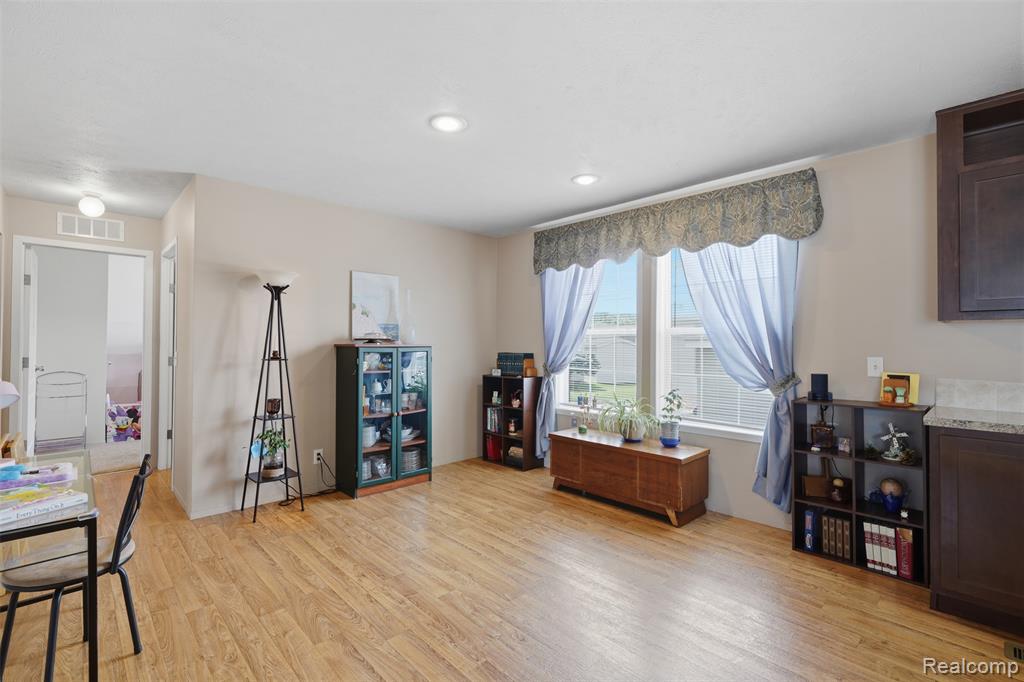 11802 Stoneridge Court, South Lyon, MI 48178 — Photo 10