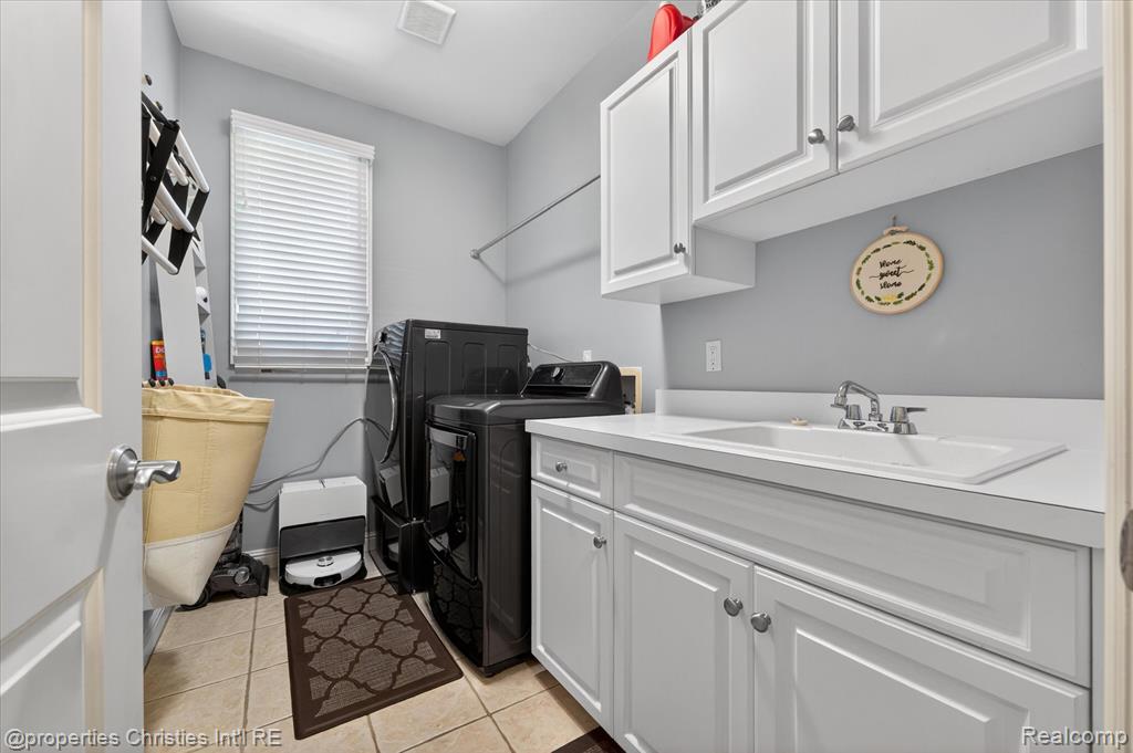 15639 Merion Court, Northville, MI 48168 — Photo 29