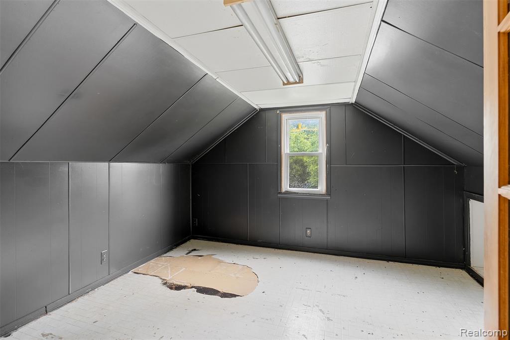 5121 Lippincott Boulevard, Burton, MI 48519 — Photo 19