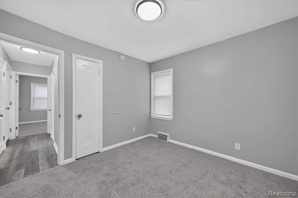 11548 Cardwell Street, Livonia, MI 48150 — Photo 12