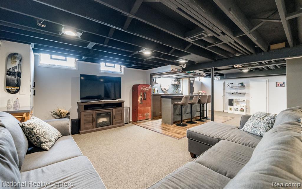 1760 Westwood Drive, Madison Heights, MI 48071 — Photo 18