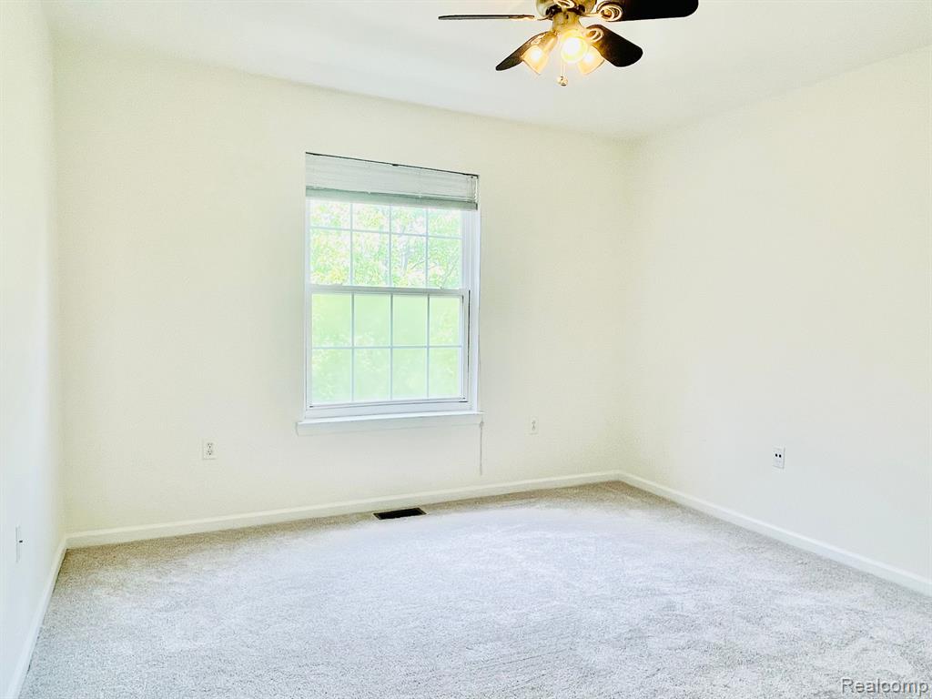 47535 PEMBROKE Drive, Canton, MI 48188 — Photo 9