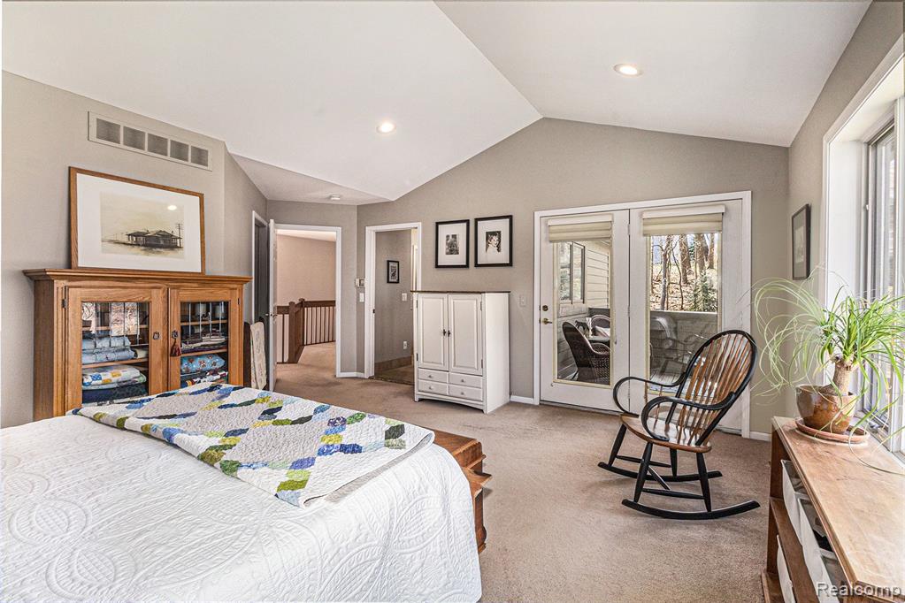 7643 MISTWOOD Drive, White Lake, MI 48383 — Photo 34