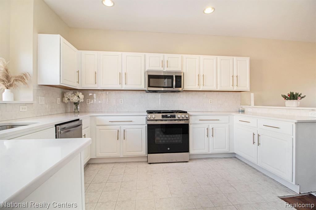 22666 GODDARD Road, Taylor, MI 48180 — Photo 9