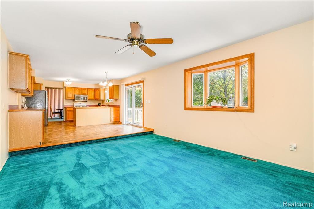 6877 Pittsford Street, Canton, MI 48187 — Photo 44