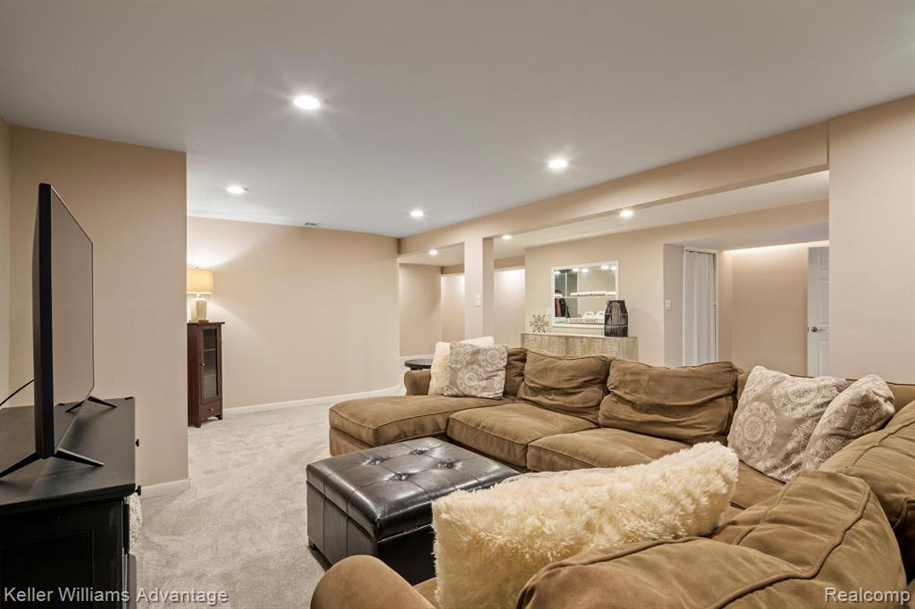 4081 PINESTEAD Drive, Commerce Twp, MI 48390 — Photo 19