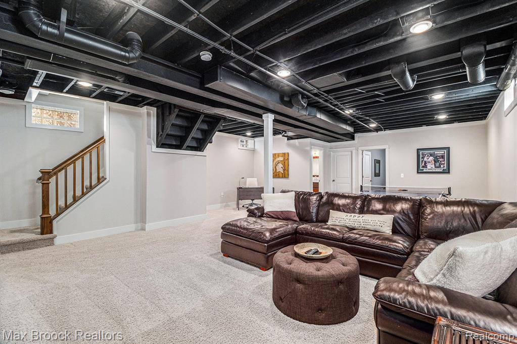 907 E 6TH Street, Royal Oak, MI 48067 — Photo 27