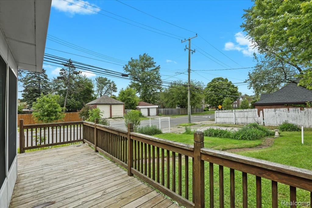 294 Riverside Drive, Detroit, MI 48215 — Photo 33